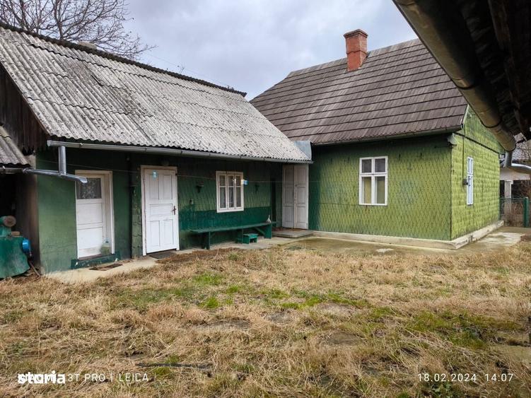 Casa De Vanzare + Anexe 2500 Mp / Putna - 7