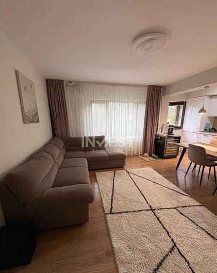 Apartament cu 3 camere *mobilat ?i utilat* - 300m de Hotel - 5