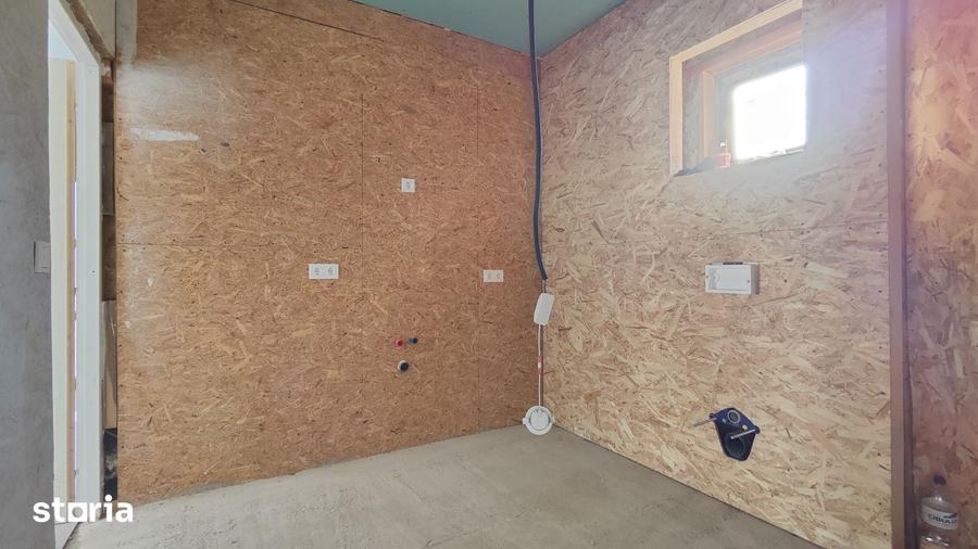 Casă cu 3 camere cu Teren 445 Mp în Zimandu Nou