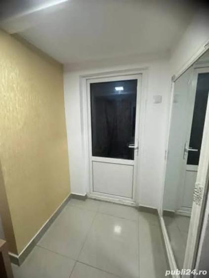 Garsoniera Cam la vila - 1