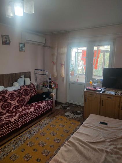 Vand apartament 2 camere - 1