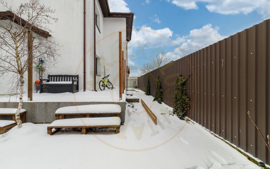 Casa Corbeanca - Curte si liniste - 9