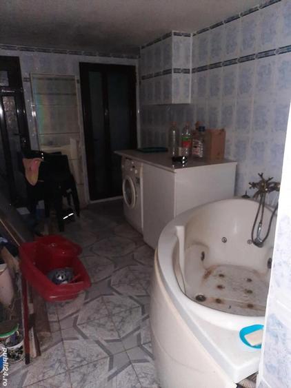 De Vanzare Apartament - 1