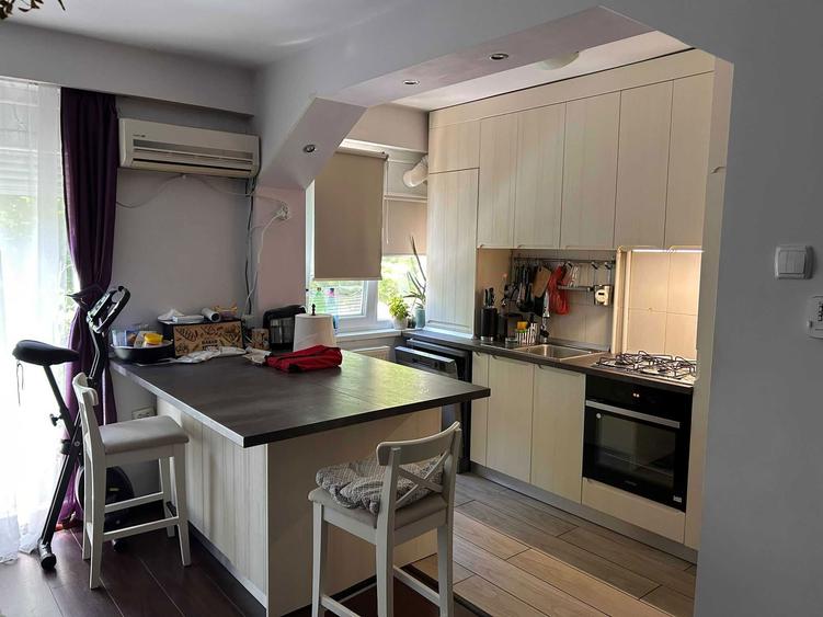 Apartament 4 camere ultracentral in Ploiesti. - 1