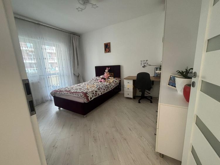 Apartament 3 camere de vanzare – 88.20 mp totali – mobilat si utilat - 12