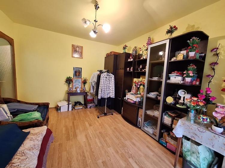 Apartament cu o camera decomandat, balcon, zona Eroilor - 4