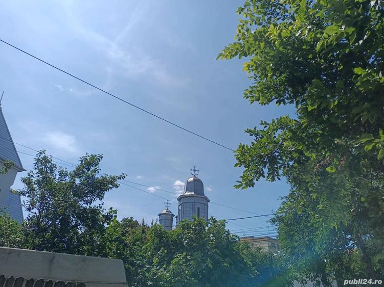 inchiriez casa la curte - 10