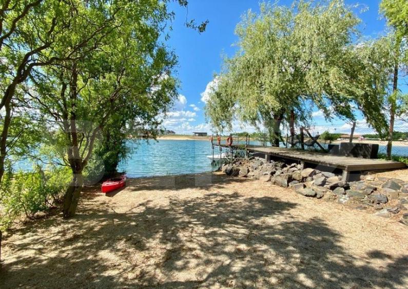 Vila la Lac in Zona Apa - Oaza de Confort ?i Elegan?a - 11