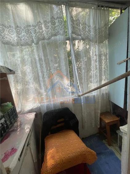 Vanzare apartament 2 camere zona Drumul Taberei - Valea Argesului - 3