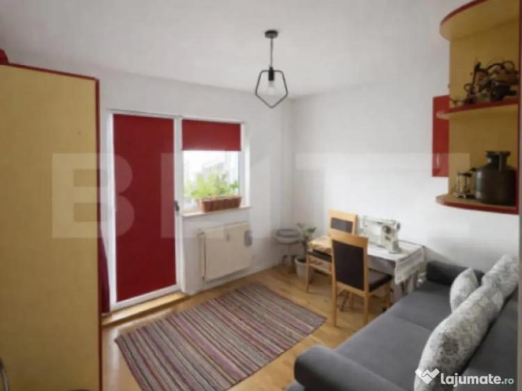 Apartament 4 camere, decomandat, 82 mp, 2 bai, etaj intermed - 7