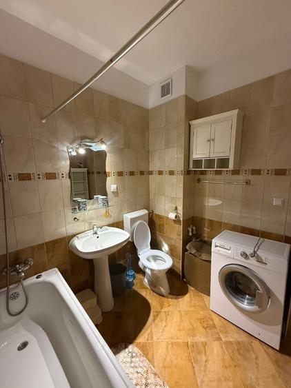 Apartament extrem de spatios, bine pozitionat, bloc cu lift - 8