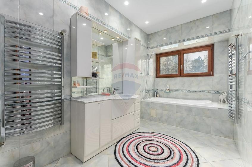 Vila eleganta, spatii generoase, finisaje premium, piscina, 3000mp - 34