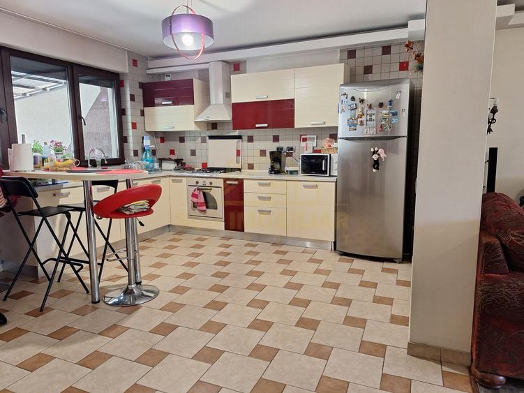 Vila D+P+1 -adiacent Sos Oltenitei -6 camere - 35