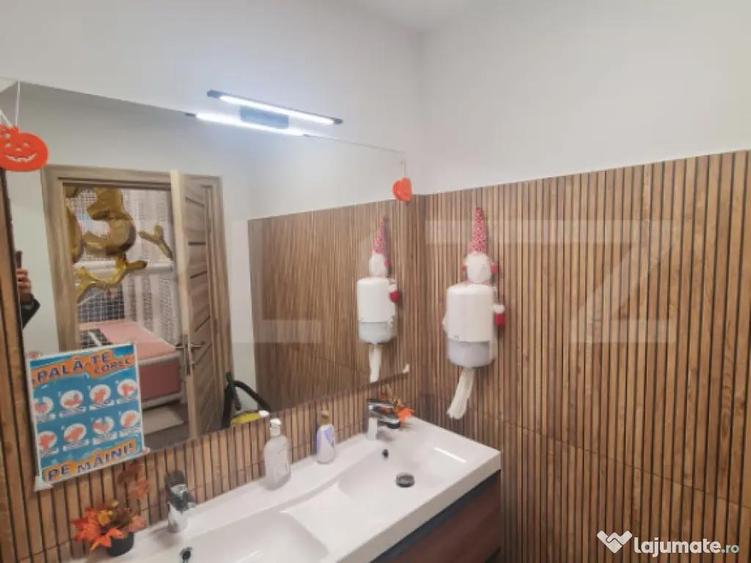 Spatiu comercial, 131 mp, 3 parcari - 3