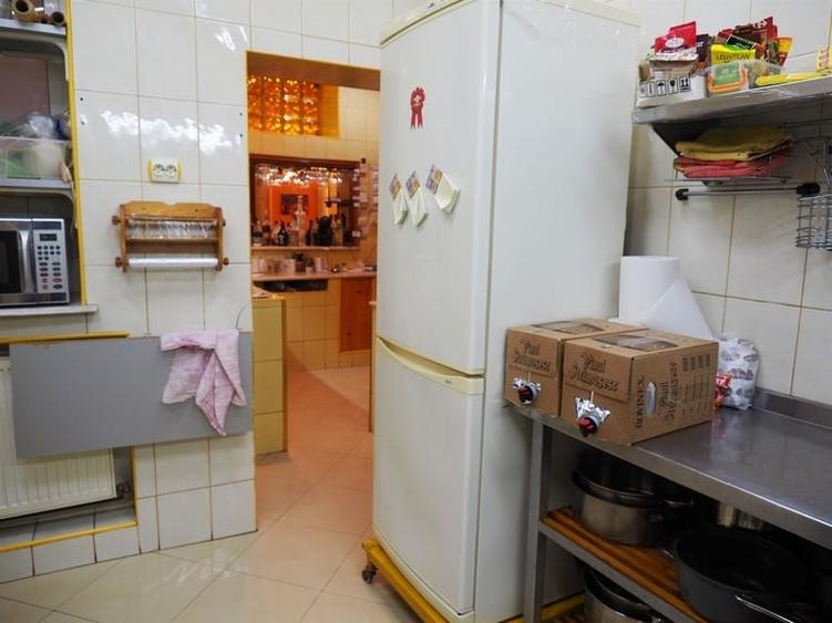 Propun spre vânzare un spațiu comercial excelent situat în zona Universitate - 11