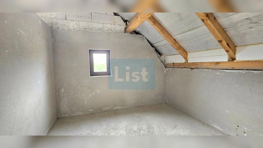Teren de 936 mp, în Jelna