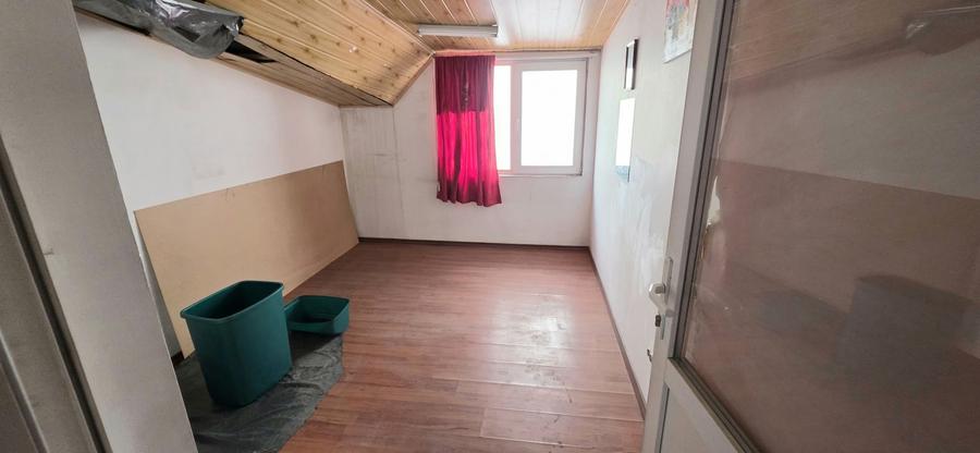 Drumul Sarii Razoare spatiu comercial P+1 de inchiriat - 11