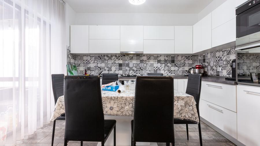 DE VANZARE - casă de familie deosebită în Sânpetru – teren de 1644 mp - 6