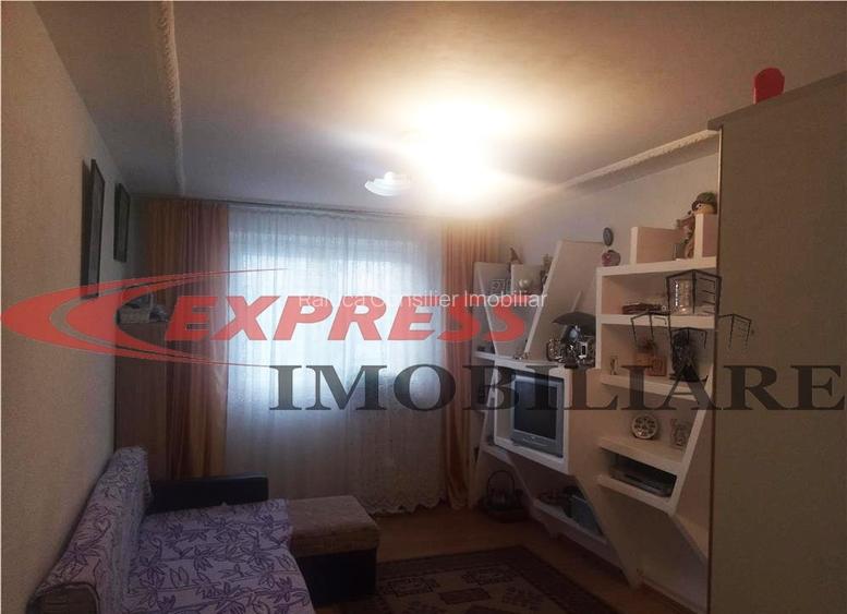 Apartament cu 2 camere semidecomandat în Titan Apartament cu 2 camere semidecomandat în Titan