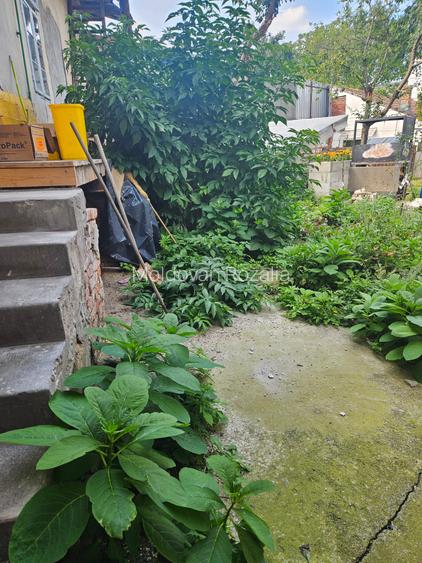 De vanzare casa centrala,situat  la 200m de centru,cu 5 camere,necesita renovat. De vanzare casa centrala,situat  la 200m de centru,cu 5 camere,necesita renovat.