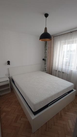 Direct proprietar - Apartament La Cheie 2 Camere, Decomandat, Str. Primaverii 6 - 11