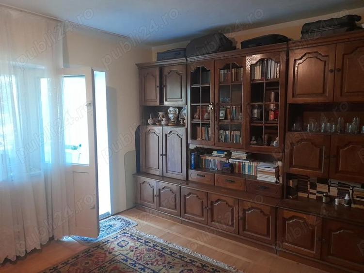 Apartament clasic ?i spa?ios de vanzare Etaj 1, langa Pia?a Centrala din Caransebes - 10