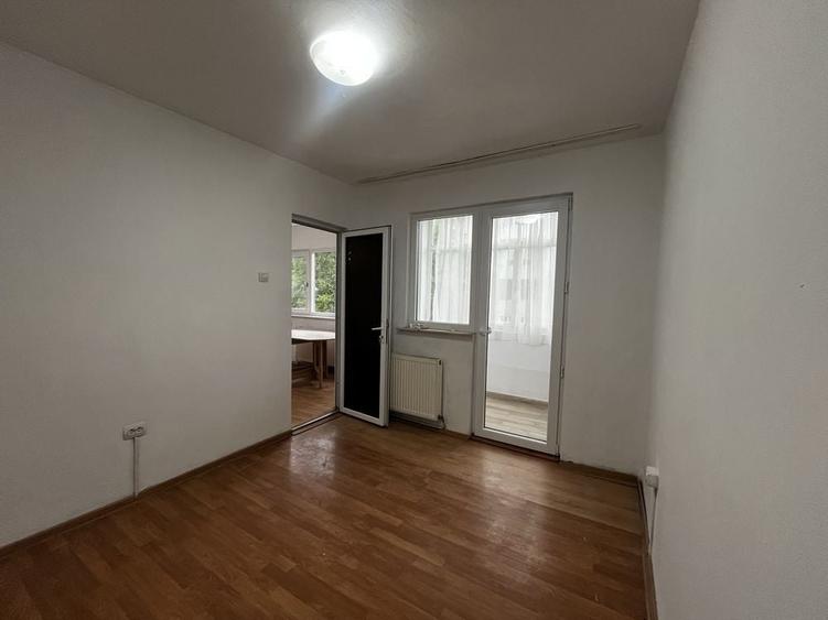 Vand apartament ultracentral langa facultatea Dragan - 1