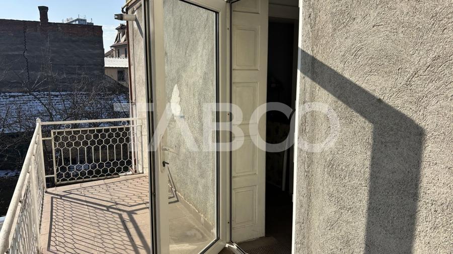 Spatiu birouri 3 balcoane si o terasa in Sibiu 120 mp zona Centrala - 11