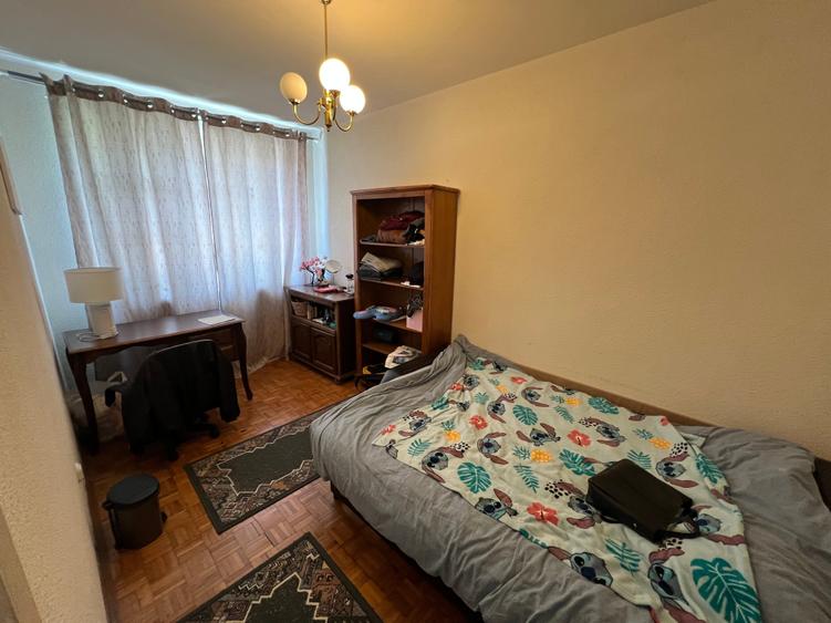 Apartament cu 4 camere în Central