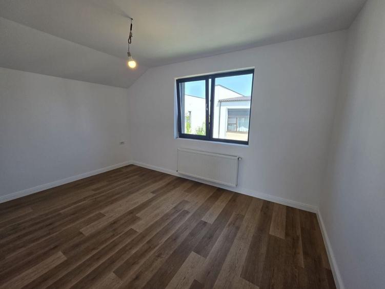 Casa individuala - 5 Camere - 6
