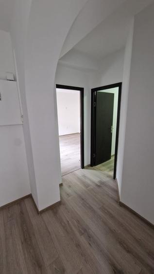 Casă cu 3 camere cu Teren 50 Mp în Central