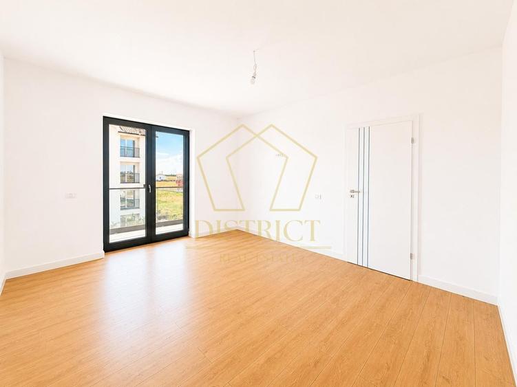 Apartament cu 4 camere decomandat în Torontalului