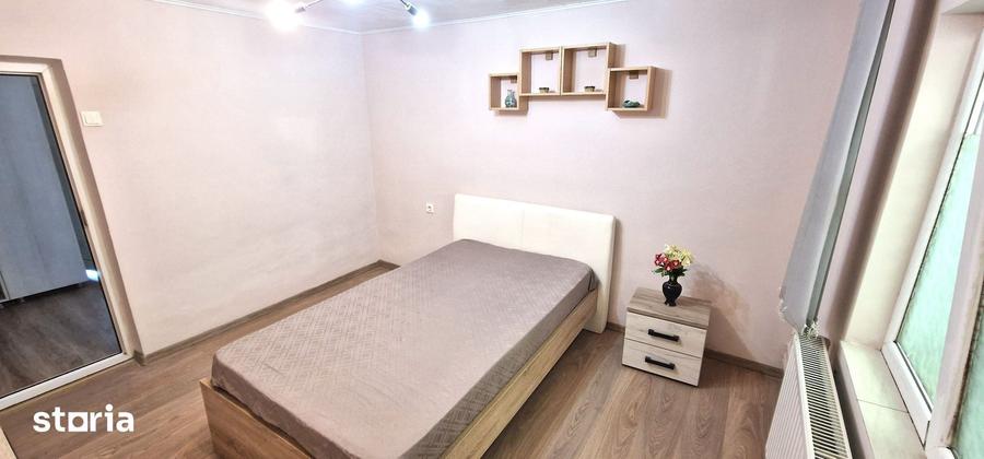 Casă cu 3 camere cu Teren 2100 Mp în Tuzla