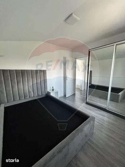 Apartament cu 3 camere în Pârneava