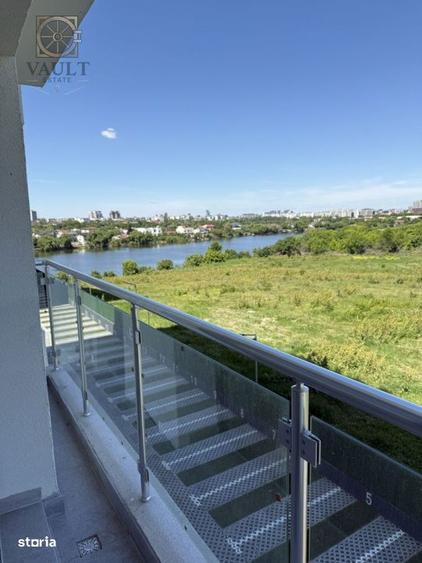 Apartament cu 3 camere semidecomandat în Pantelimon