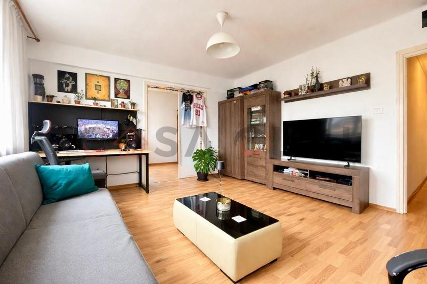 Apartament cu 2 camere semidecomandat, mobilat în Central — fotografia 1
