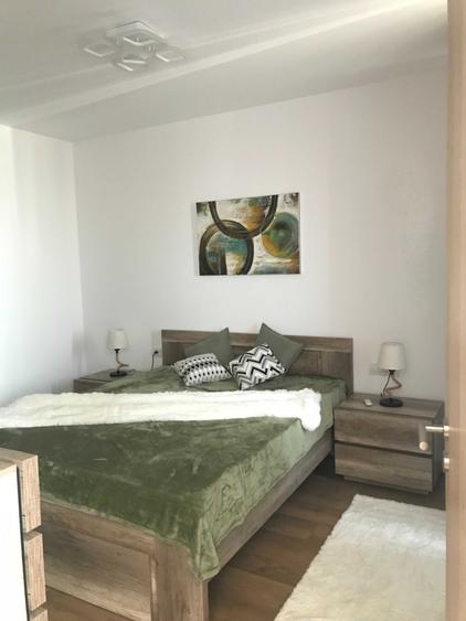 Apartament cu 3 camere decomandat în Take Ionescu