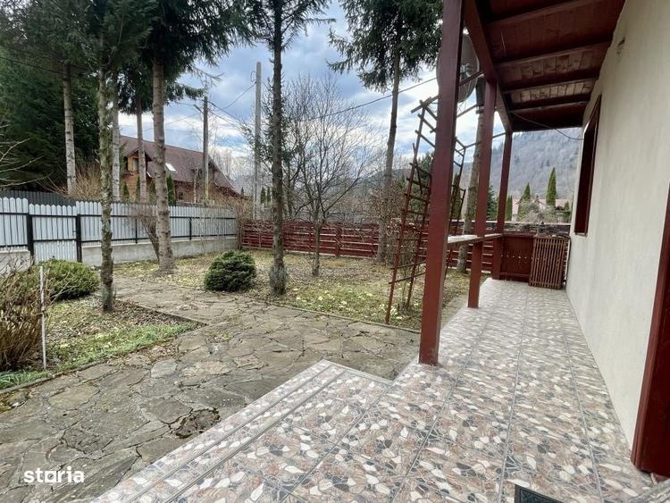 Casă cu 4 camere în Cazaci