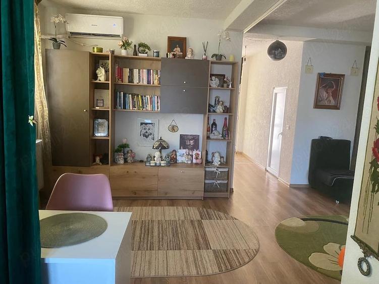 Casă cu 4 camere cu Teren 300 Mp în Livada