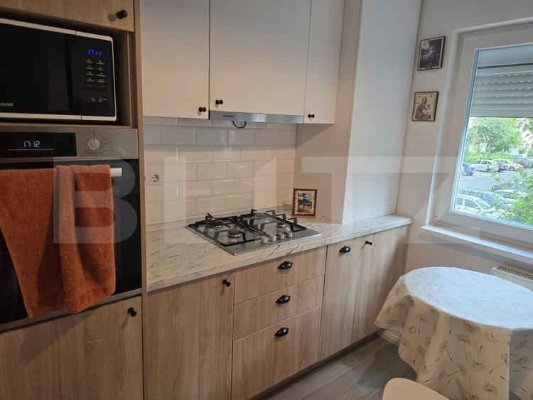 Apartament cu 3 camere decomandat, mobilat în Micro 16