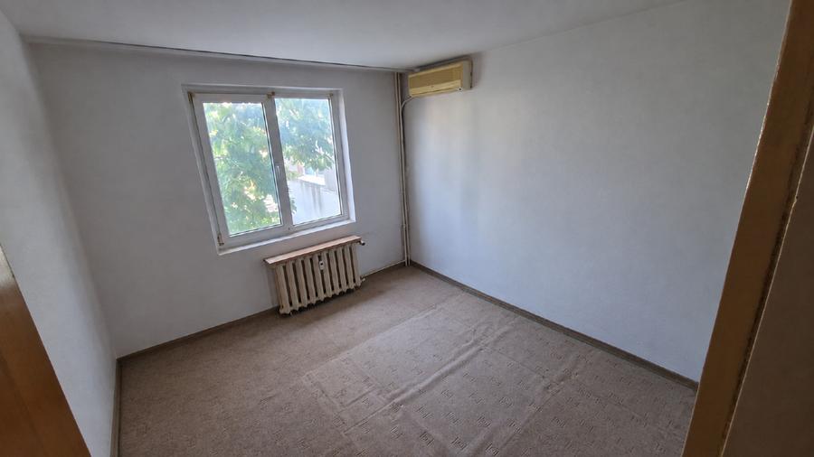 Apartament cu 4 camere decomandat, mobilat în Gorjului