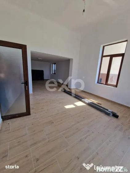 Spațiu comercial, de 110 mp, în Vulcana-Pandele