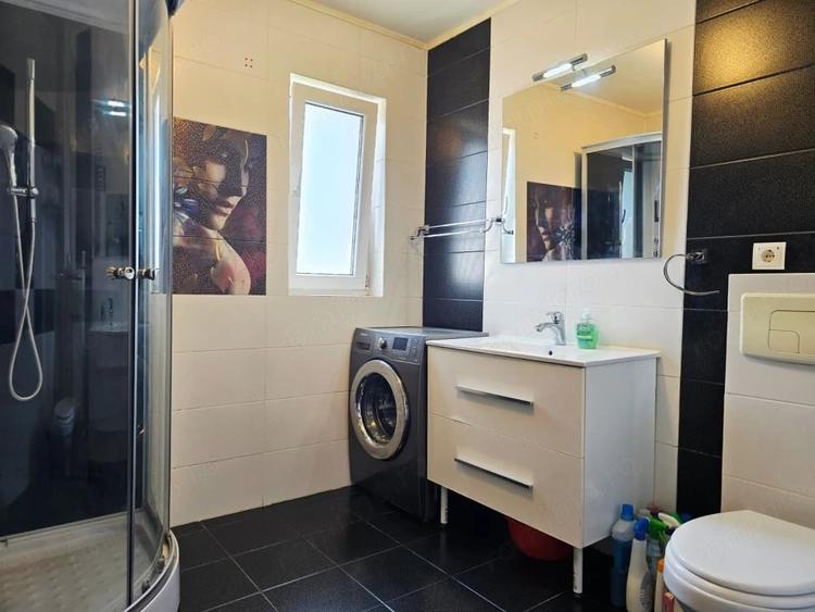 Apartament cu 3 camere semidecomandat în Ultracentral
