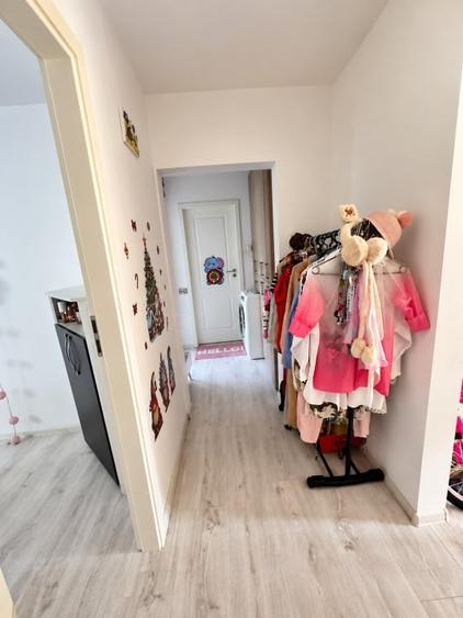 Apartament cu 3 camere decomandat, mobilat în Central