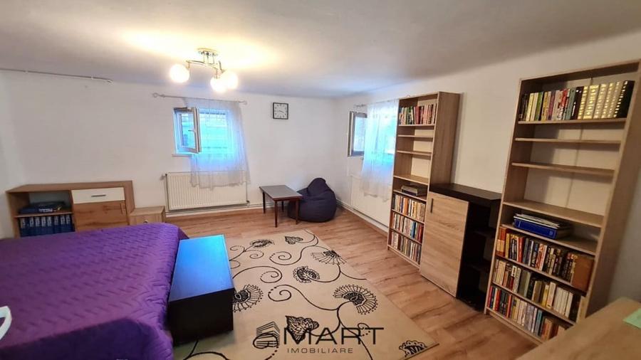 Apartament cu 3 camere decomandat în Sub Arini