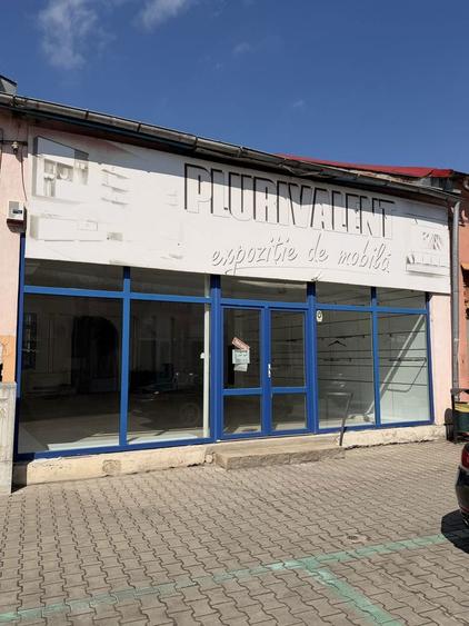 Spatiu comercial de inchiriat/vanzare Strada Stefan cel Mare, zona centrala - 1