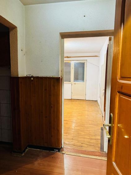 Vand apartament 2 camere, 35 mp etaj 4 Brad - 7