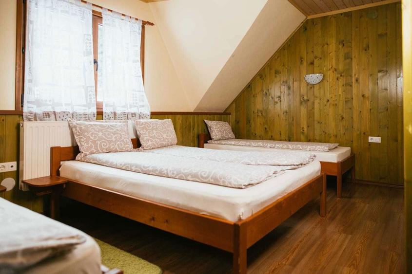 Pensiune de vanzare in Harghita Bai/ 8 camere, wellness - 2