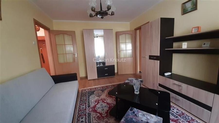 Florilor, apartament 2 camere mobilat si utilat Florilor, apartament 2 camere mobilat si utilat