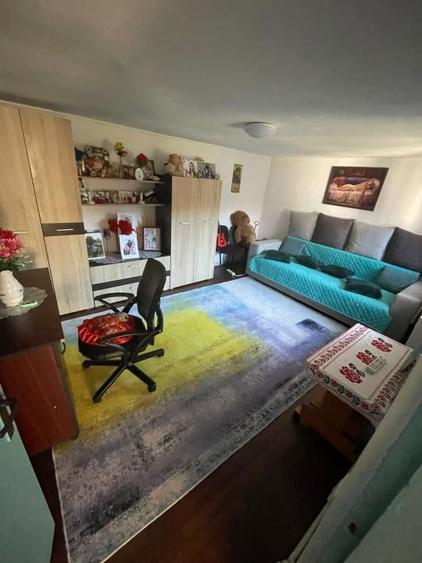 Casa cu 3 camere, garaj si curte spatioasa – zona Giulesti - 2